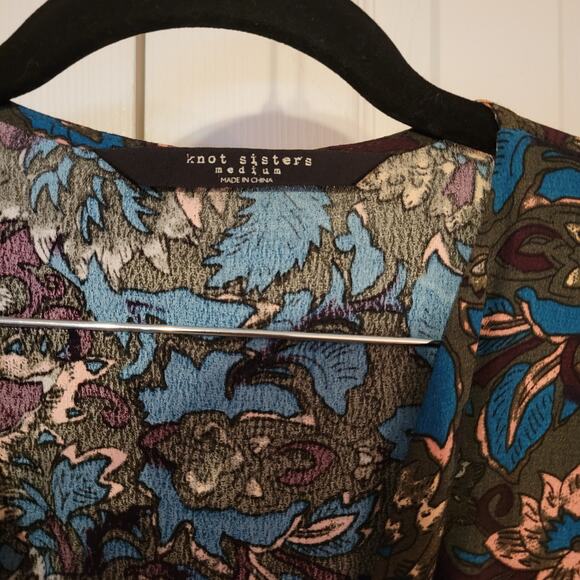 Knot Sisters, M | Floral Boho Maxi T-Shirt Kimono Dress - Picture 7 of 7